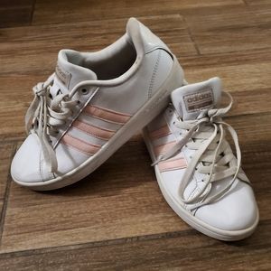 Adidas Cloudfoam Memory Footbed Women's Sneakers.